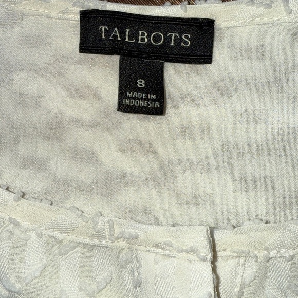 Talbots Sheer Cream Ivory White Chain Textured Top Lightweight Button Up Sz 8 - Picture 8 of 12